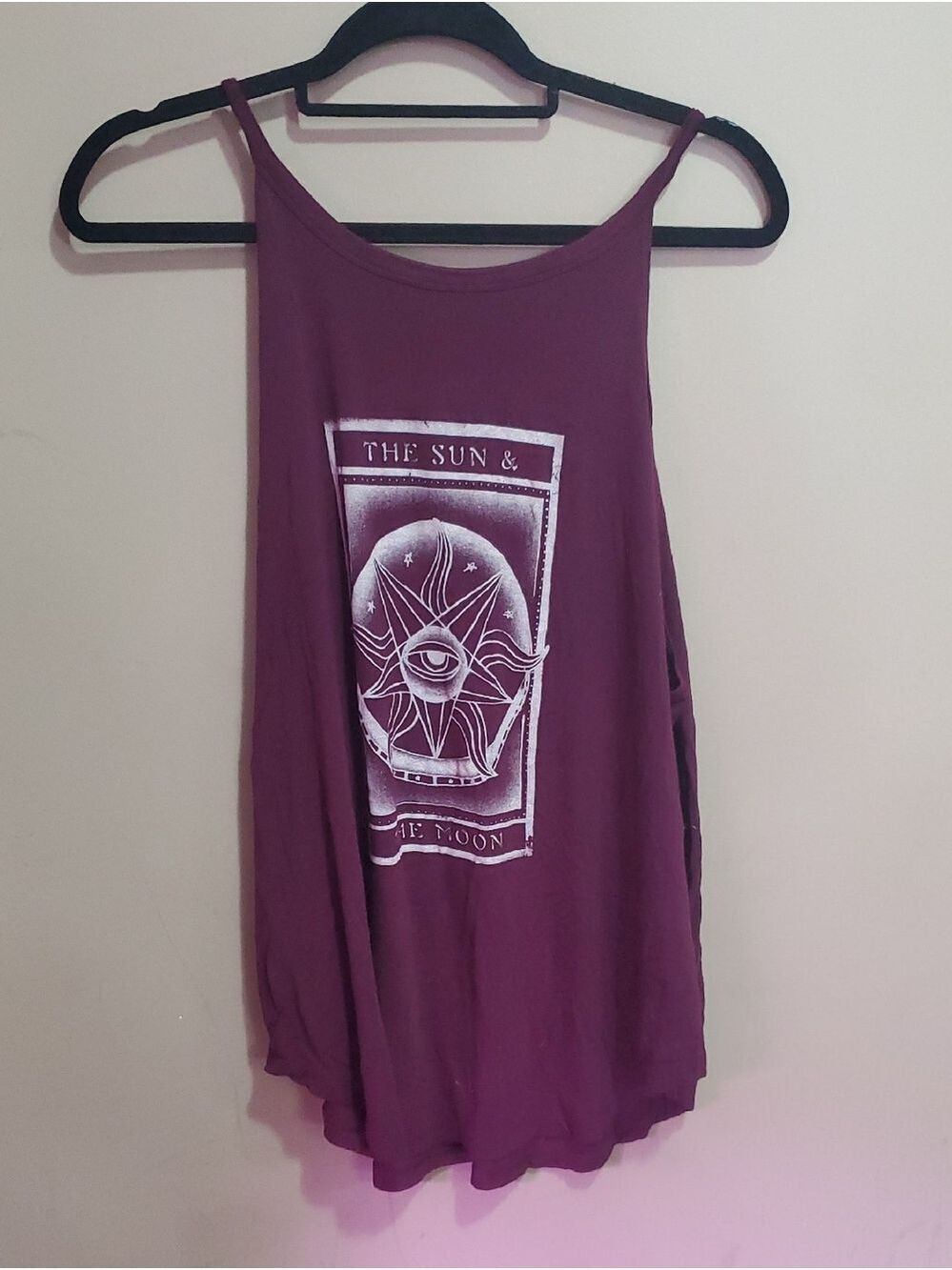 American Eagle Outfitters Soft Sleeveless Graphic Tank Top - Burgandy Size XL